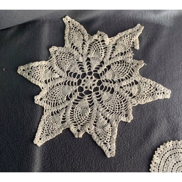 Vintage Crochet Lace Doilies Set of 3 Round & Starburst Patterns 10-12 Inches - Picture 4 of 15